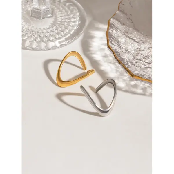 Wholesale 304 Stainless Steel Solid Color PVD Coated 18K Real Gold Plated Real Gold Plated Simple Style Classic Style Waterproof Non Tarnish Open Rings