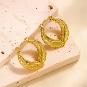 EH0110 Earrings / Gold