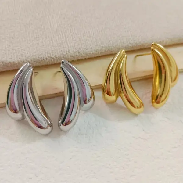 Wholesale PVD Coated 18K Gold Plated Real Gold Plated Petal 304 Stainless Steel Vintage Style Waterproof Non Tarnish Ear Studs