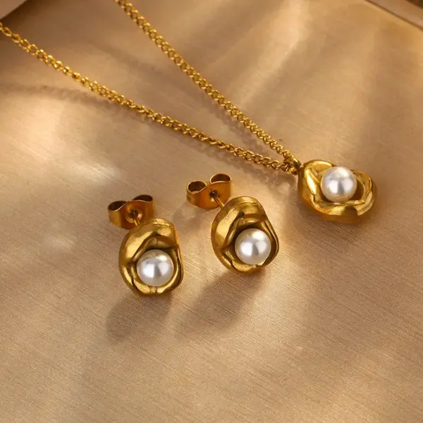304 Stainless Steel Plastic Pea Ion Plating (IP) Acrylic 18K Gold Plated Sweet Simple Style Waterproof Non Tarnish Plating Inlay Gold Earrings Necklace Jewelry Set