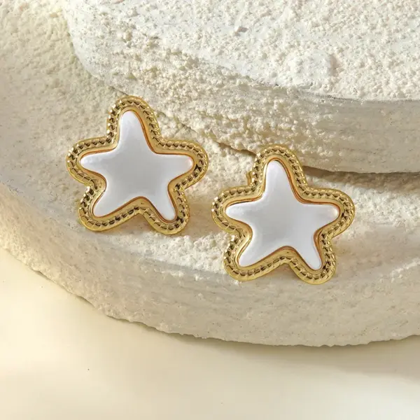 Wholesale Water Plated Imitation Gold Wind Heart/Butterfly/Flower/Geometric Earrings 304 Stainless Steel Three-Dimensional Stars