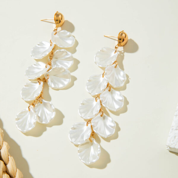 Wholesale Cross-border Summer Tassel Long Petal Earrings Women's Super Fairy Shell Design Simple Earrings Niche Holiday Ears