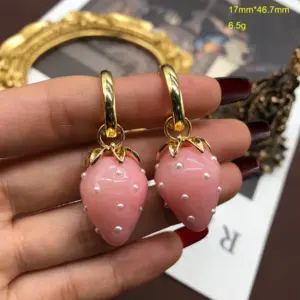 Om625 Pink Stud Earrings
