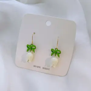 Lily Earrings