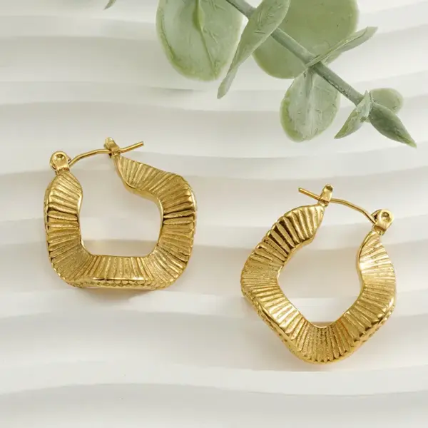 oly-9abf7274e2a71e6f84108847484c23c6 Wholesale PVD Coated 18K Gold Plated Geometric 304 Stainless Steel Retro Waterproof Non Tarnish Earrings