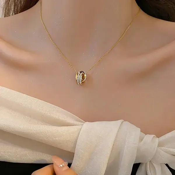 304 Stainless Steel Heart Shape PVD Coated Rhinestones Zircon Real Gold Plated Simple Style Waterproof Non Tarnish Surgical Steel Three-dimensional O-shaped Chain Lobster Trigger Clasp Closure Gold Pendant Necklace