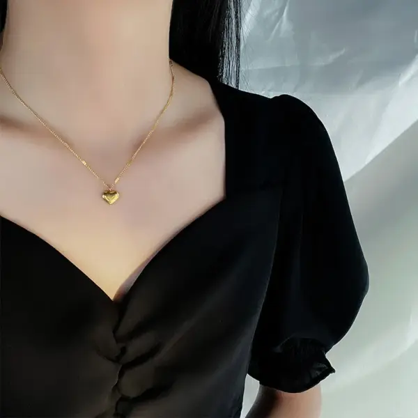 Wholesale Simple Style Heart Shape Titanium Steel Plating Gold Plated Pendant Necklace