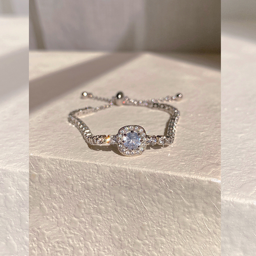 Wholesale Light luxury zircon bracelet for women high-grade full diamond ser shiny personality all-match bracelet cold style niche temperament bracele