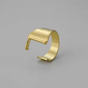 Gold L Open Ring J382-12 / Adjustable Opening
