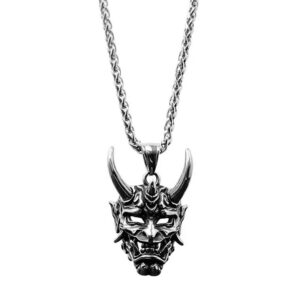 Monochrome silver horn (including chain)