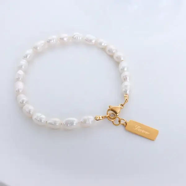 Wholesale Fashion Temperament Titanium Steel 18k Gold Plated Freshwater Pearl Bracelet Wholesale