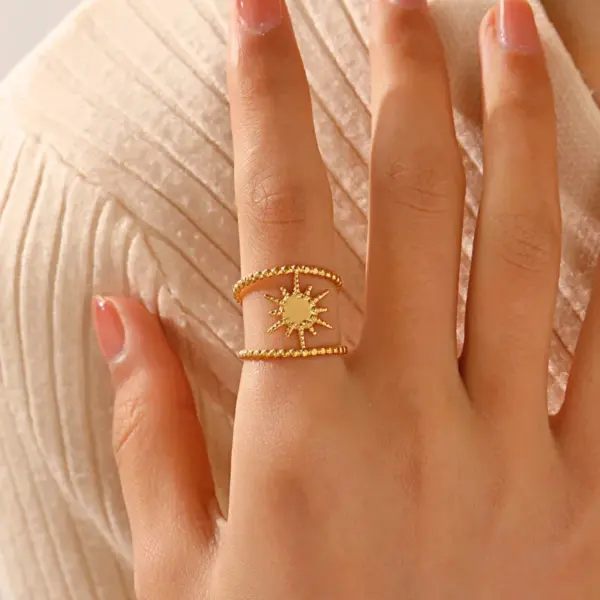 Wholesale PVD Coated 18K Gold Plated Star 304 Stainless Steel IG Style Waterproof Non Tarnish Open Ring