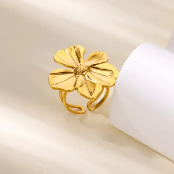 Wholesale 304 Stainless Steel Starfish Flower Bow Knot PVD Coated Real Gold Plated IG Style Retro Waterproof Non Tarnish Plating Open Rings