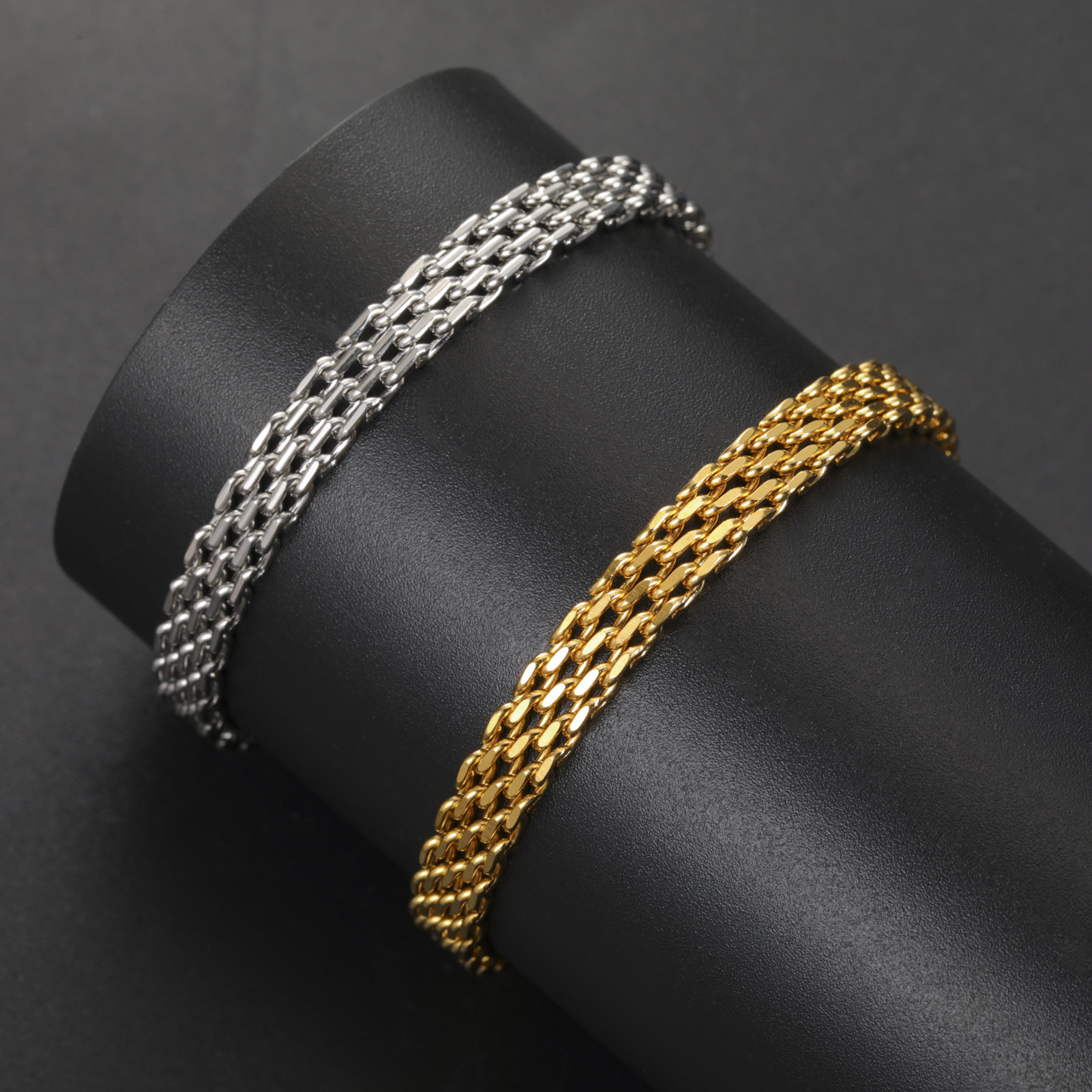 Wholesale French Retro Bracelet Niche High-End Ins 2025 New Bracelet 304 Stainless Steel