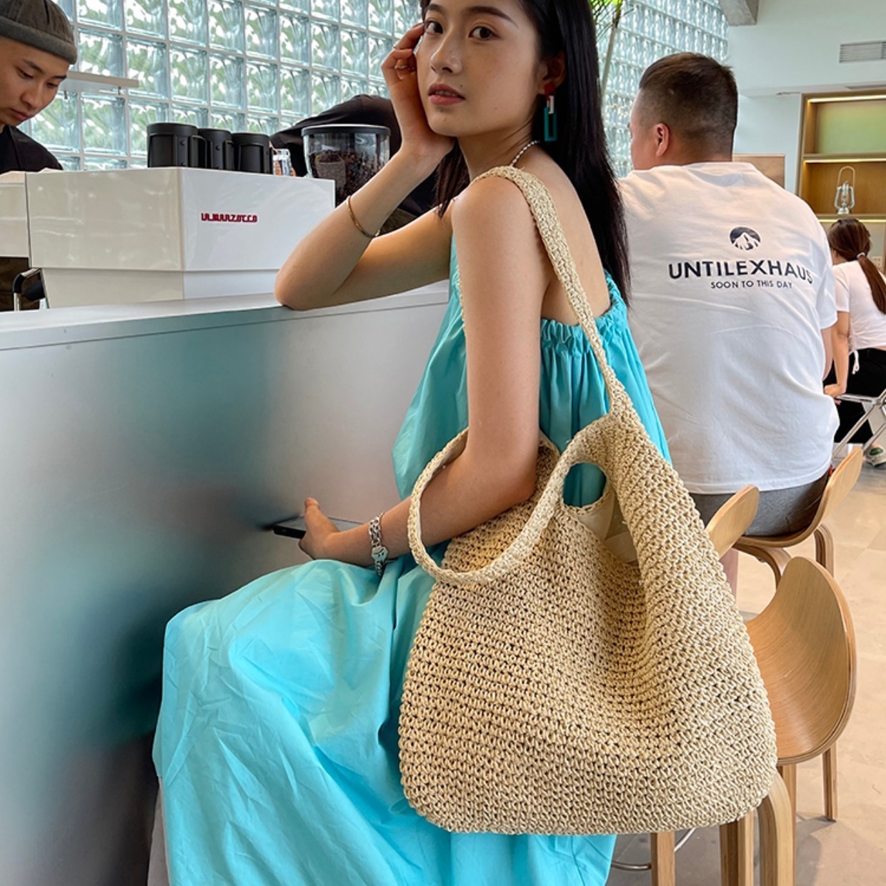 Wholesale Summer Vacation Style Raia Straw Bag Large Capacity Versatile Casual Travel Beach Bag Single Shoulder Woven Bag Women's Light Luxury