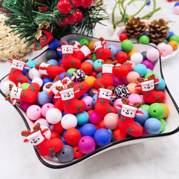 Wholesale 3D Christmas Cartoon Focus Beads DIY Silicone Beads