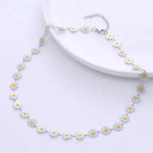 Silver Chain White Flowers / 42+5cm
