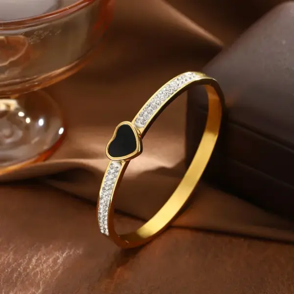 Wholesale Elegant Classic Style Heart Shape 304 Stainless Steel Zircon Bangle In Bulk