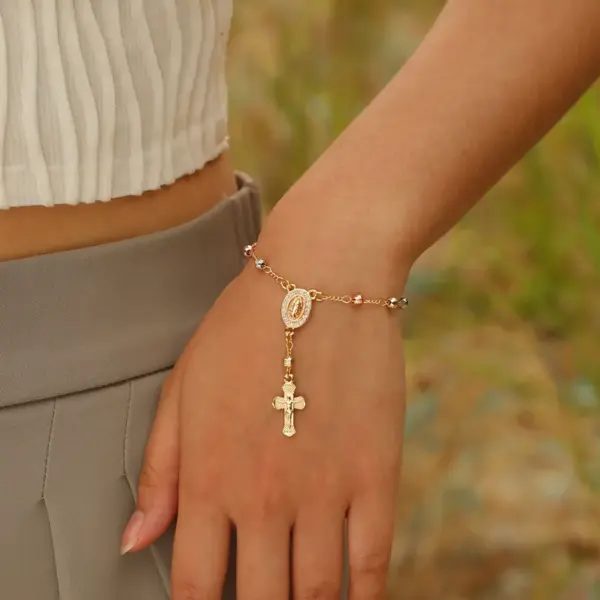 Wholesale Brass 18K Gold Plated Elegant Lady Sweet Inlay Portrait Cross Zircon Bracelets