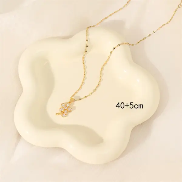 Wholesale 201 Stainless Steel Brass 18K Gold Plated Simple Style Classic Style Plating Inlay Cross Flower Planet Zircon Pendant Necklace