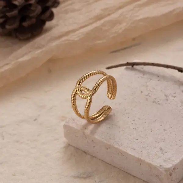 Wholesale PVD Coated Cross Eye Solid Color 304 Stainless Steel Casual Simple Style Waterproof Non Tarnish Open Ring