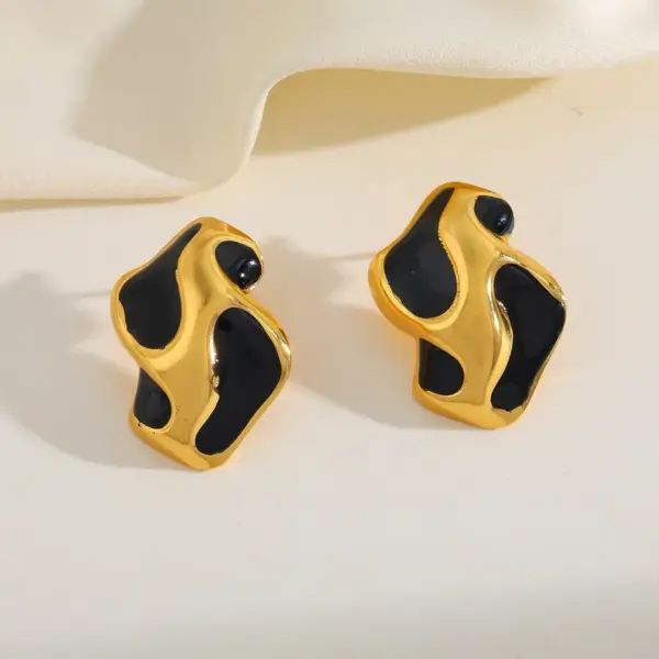 Wholesale Geometric Irregular Stainless Steel 18K Gold Plated Earrings Fashionable Casual Elegant Triangle Circle Women's Earrings