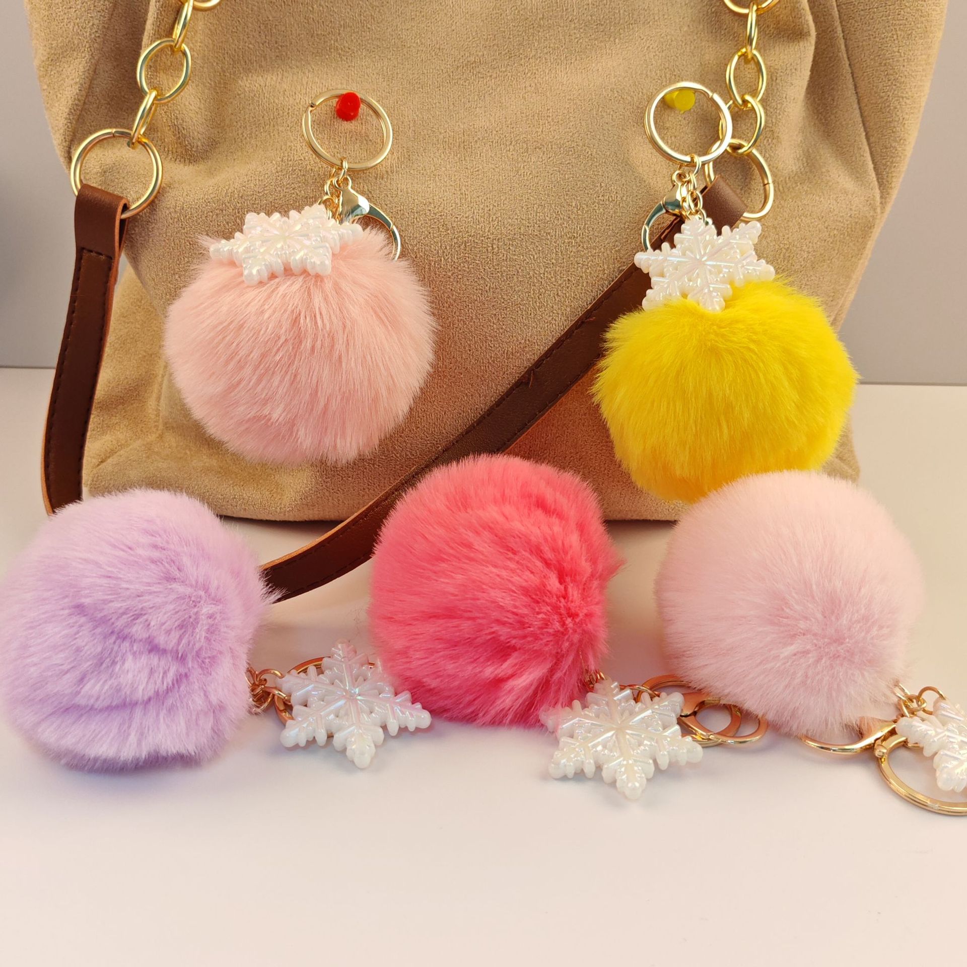 Wholesale Creative Snowflake Fur Ball Keychain Pendant Imitation Rex Rabbit Plush Bag Pendant Fur Ball Aessories Keychain Pendant