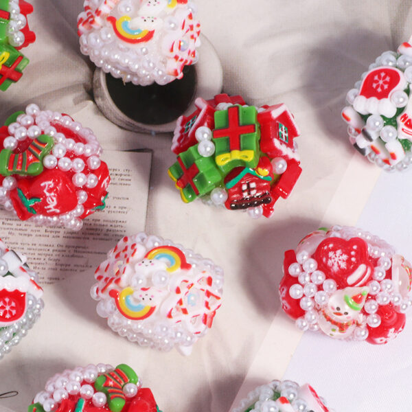 Wholesale Christmas-themed Santa Claus drill ball with straight hole