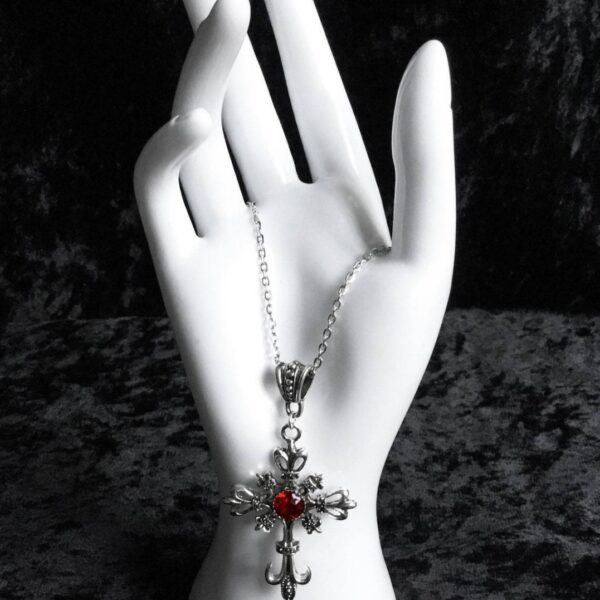 Wholesale Cross-border Hot Sale European and American Retro Ruby Cross Necklace Gothic Dark Fashion Pendant Necklace