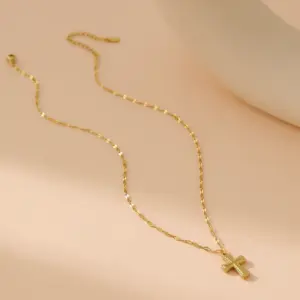 Gold / One Size / 1 PCs Cross Lip Chain Necklace