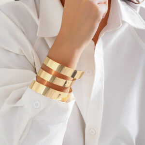 05 gold 2244 / See details