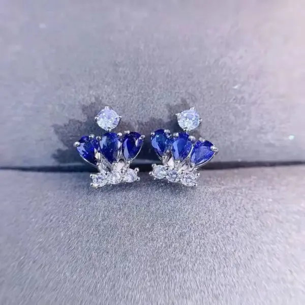 Wholesale Vintage Inlaid Semi-precious Stone Blue Crown Copper Earrings Wholesale