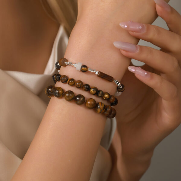 Wholesale Black Gallstone Broken Silver Tiger Eye Stone Beaded Bracelet for Women Niche Design Retro Elastic Bracelet Student Couple Bracelet