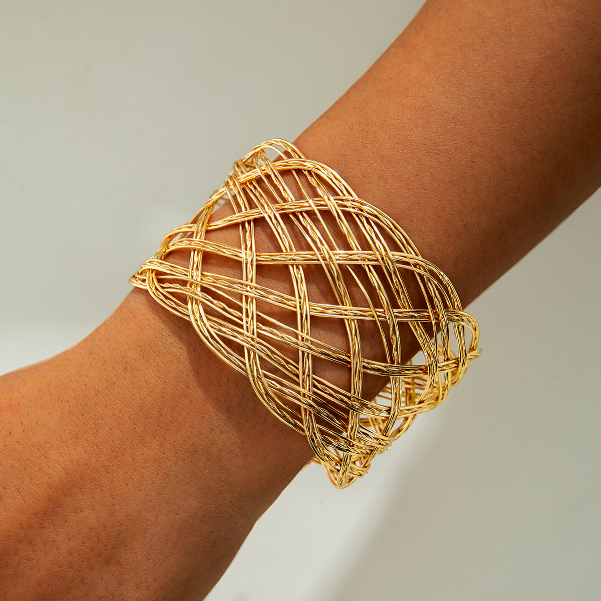 Wholesale European and American Cross-Border Fashion Personality Hollow Water op Pendant Bracelet Geometric Minimalist Design Bracelet