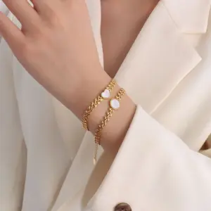 Wholesale PVD Coated Real Gold Plated 18K Gold Heart 304 Stainless Steel Fashion Waterproof Non Tarnish 304 Stainless Steel Bracelets