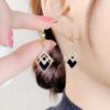 Wholesale High-end Elegant Black Diamond Earrings Japanese and Korean-style Niche Design Light Luxury Distinctive Geometric Earrings Exquisite Ear Buckle for Women