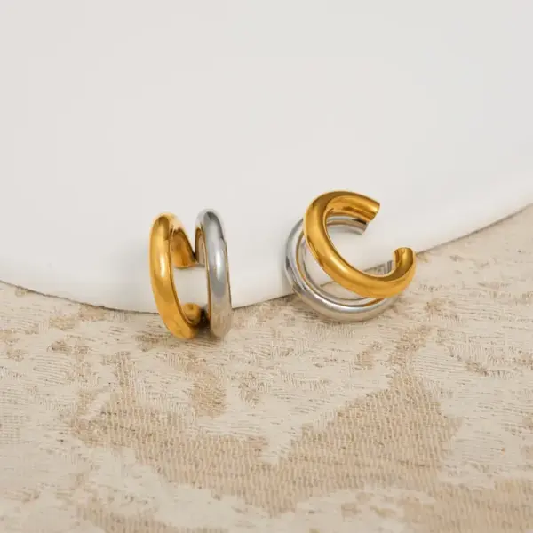 1 Pair Basic Simple Style Classic Style C Shape Color Block Plating 304 Stainless Steel 18K Gold Plated Ear Cus