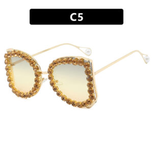 As shown in the picture / Green yellow