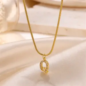 Gold / Letter Q