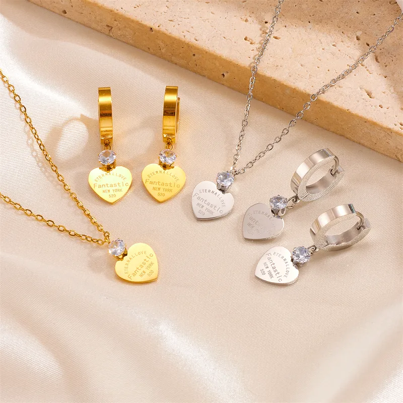 Wholesale 304 Stainless Steel Heart Shape PVD Coated Zircon 18K Real Gold Plated Simple Style Classic Style Waterproof Non Tarnish Plating Gold Jewelry Set