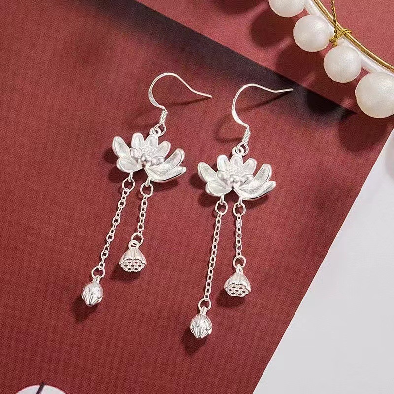 Wholesale Lotus tassel lotus earrings women's two-generation national tide antique cheongsam ear hook long earop mother's day send mother