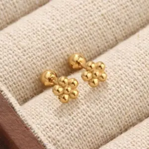 Gold / Average Size / a Pair of Small Flowers