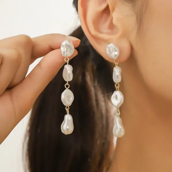 Wholesale 1 Pair Elegant Streetwear Geometric Plating Imitation Pearl Drop Earrings