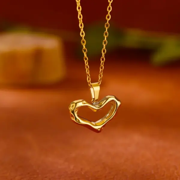 Wholesale Fashionable Stainless Steel Cross Pendant Necklace Hollow Heart Key Zircon Snake Jewelry Commuting Jewelry Turkish Devil's Eye Chain