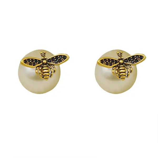 Wholesale 1 Pair Cute Pearl Bee Plating Copper 18K Gold Plated Ear Studs