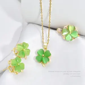 [Green] Rotating Four-Leaf Clover Set