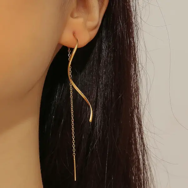PVD Coated Real Gold Plated 18K Gold Solid Color 304 Stainless Steel Casual Elegant Simple Style Waterproof Non Tarnish 304 Stainless Steel Ear Line
