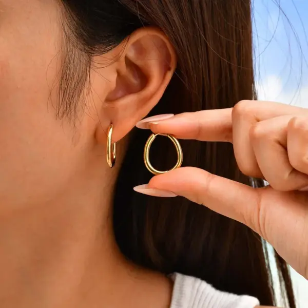 Wholesale 201 Stainless Steel Geometric Heart Shape PVD Coated 18K Real Gold Plated 18K Gold Elegant Streetwear IG Style Waterproof Non Tarnish Earrings