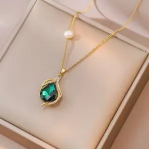 X3504 Emerald Water Drop Necklace