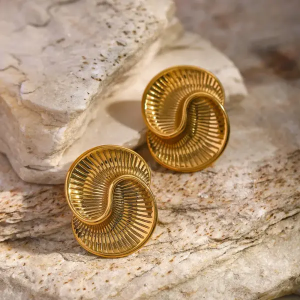 Wholesale 304 Stainless Steel Spiral PVD Coated 18K Real Gold Plated Real Gold Plated 18K Gold Simple Style Classic Style Waterproof Non Tarnish Plating Gold Ear Studs